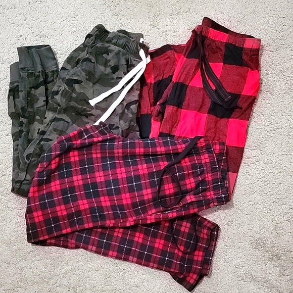 Old Navy & Croft & Barrow 3 Piece Lounge Pants/ PJ Bottoms Bundle Size: Medium - Picture 1 of 5